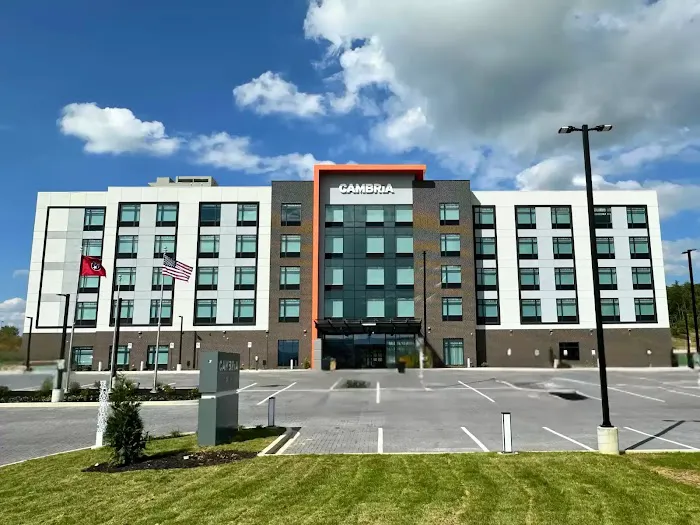 Cambria Hotel Pigeon Forge 4