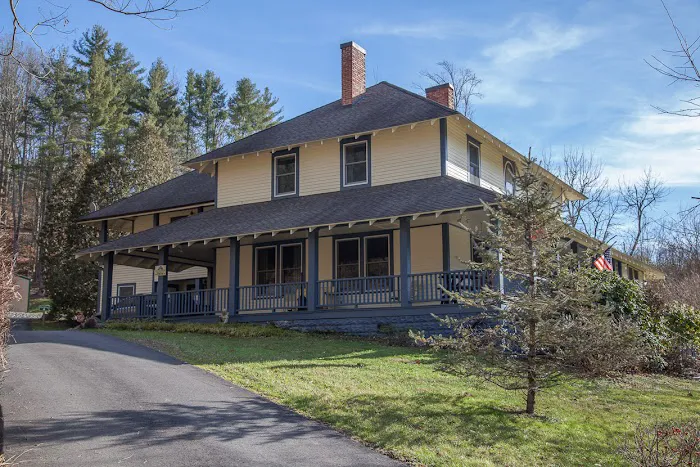 The Cottage at Grace House Inn 4
