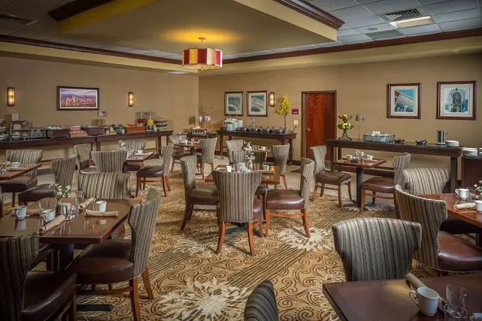 DoubleTree by Hilton Hotel Asheville - Biltmore 4