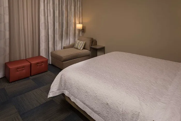 Hampton Inn & Suites Asheville Biltmore Village 4