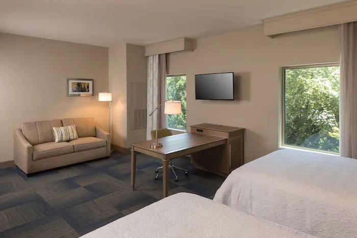 Hampton Inn & Suites Asheville Biltmore Village 4