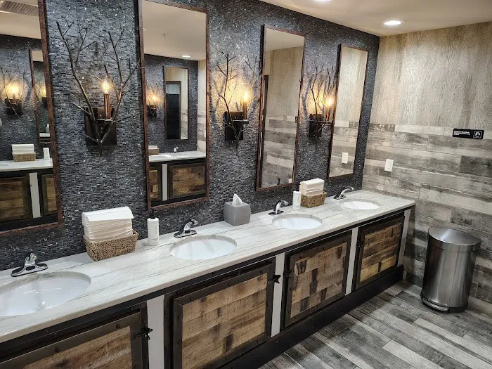 Crowne Plaza Hotels & Resorts Asheville, an IHG Hotel 4