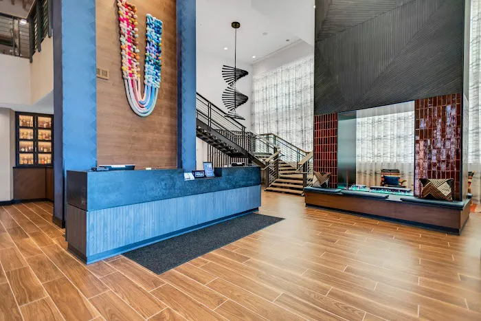 DoubleTree by Hilton Asheville Downtown 5