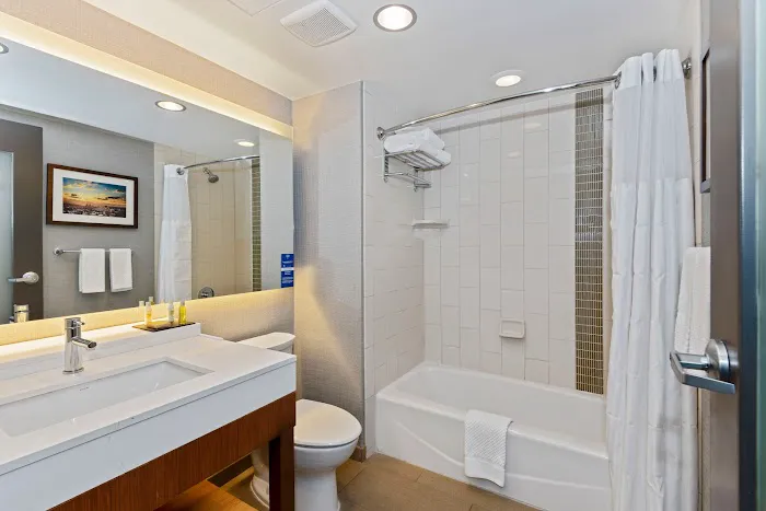 DoubleTree by Hilton Asheville Downtown 5