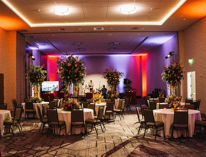 Embassy Suites by Hilton Asheville Downtown 5
