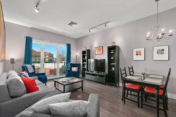 Banjoe Downtown Condo 4