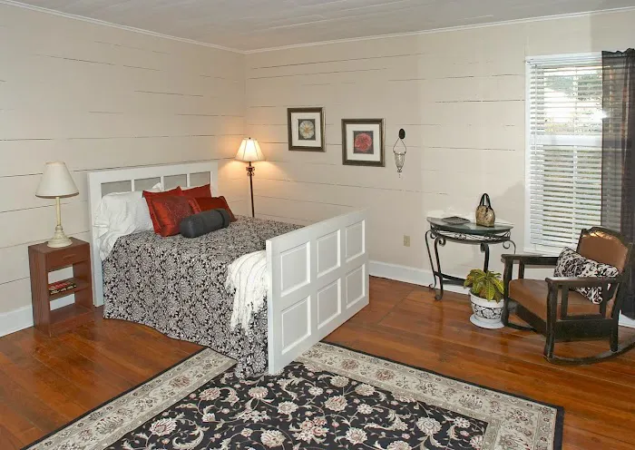 Rankin House Inn 5