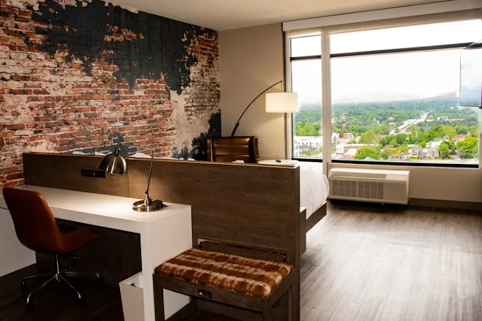 Cambria Hotel Downtown Asheville 5