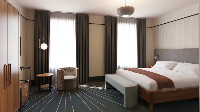 The Flat Iron Hotel 5