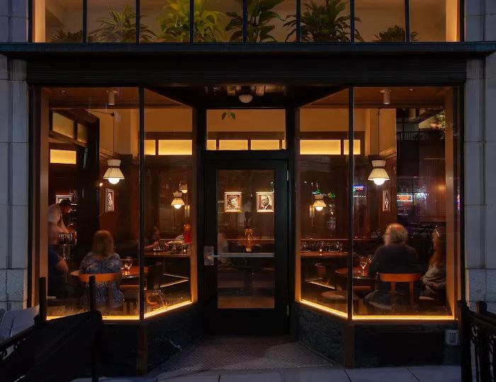 The Flat Iron Hotel 5