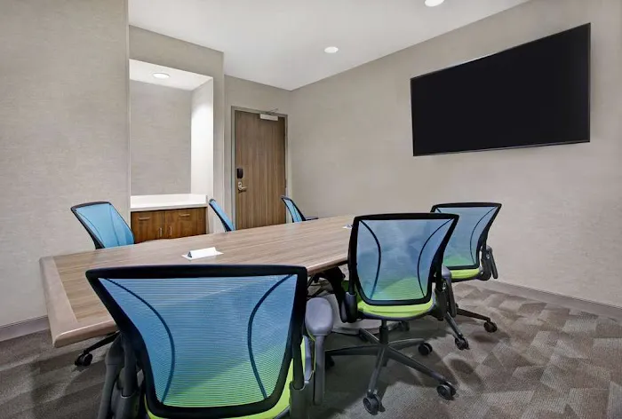 Home2 Suites by Hilton Asheville Airport 5