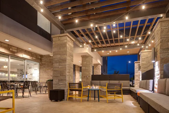 Home2 Suites by Hilton Asheville Airport 5