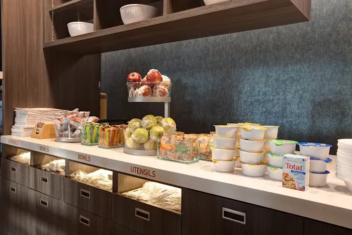 Home2 Suites by Hilton Asheville Airport 5