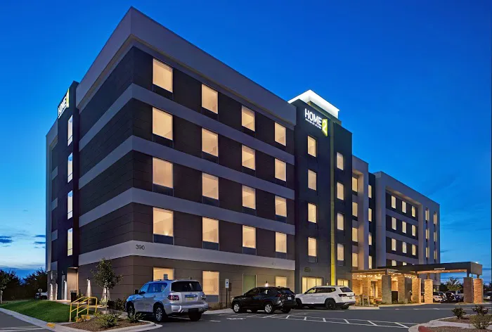 Home2 Suites by Hilton Asheville Airport 5