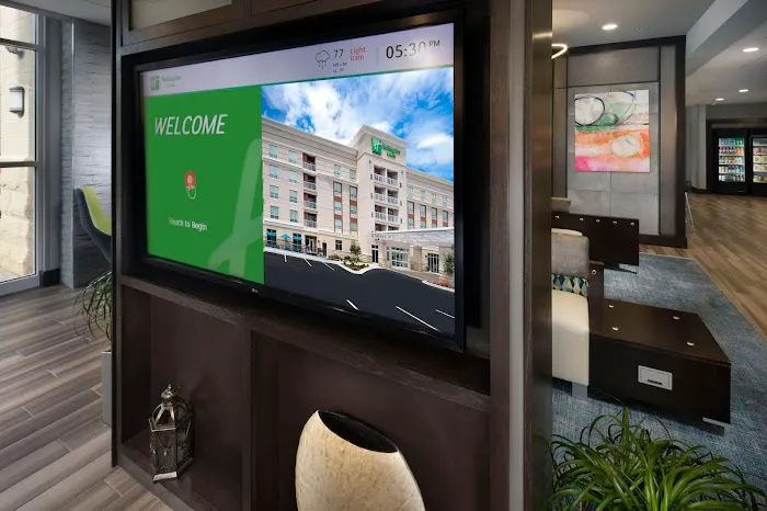Holiday Inn & Suites Arden - Asheville Airport by IHG 5
