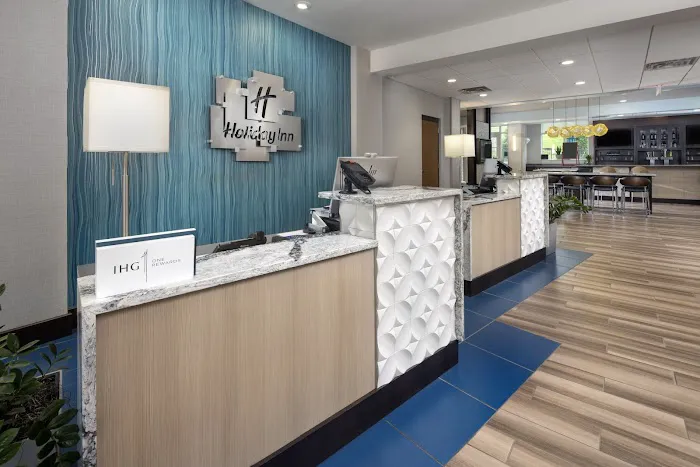 Holiday Inn & Suites Arden - Asheville Airport by IHG 5