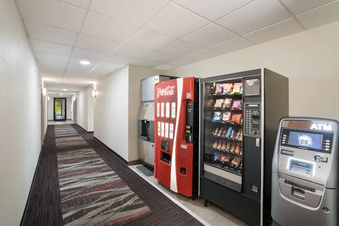 Red Roof Inn & Suites Carrollton, GA–West Georgia 4