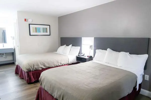Quality Inn 4