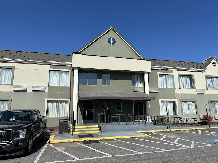 Days Inn by Wyndham Thomson 4
