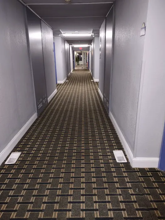 Days Inn by Wyndham Thomson 4