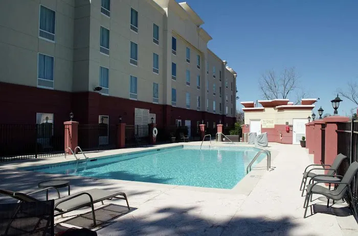 Hampton Inn Thomson 4