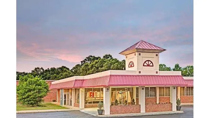 Super 8 by Wyndham Gaffney 4