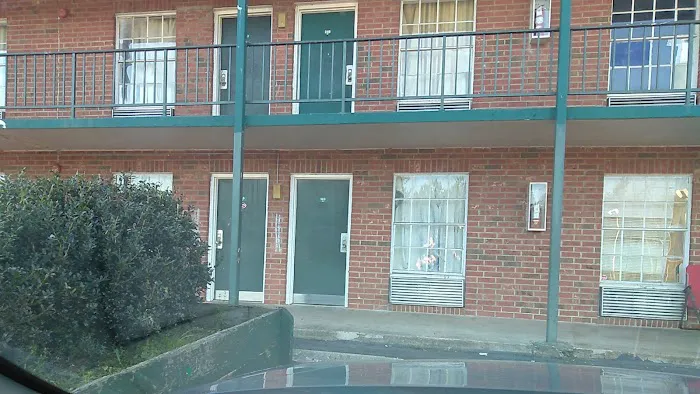 Caroline Inn & Suites 3