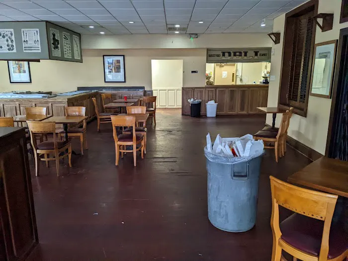 Armstrong Inn & Suites 4