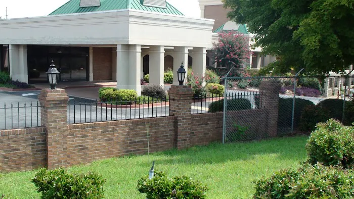 Armstrong Inn & Suites 4