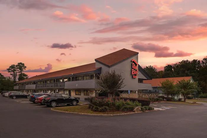 Red Roof Inn Greenville 4