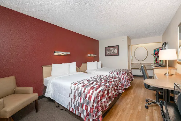 Red Roof Inn Greenville 4