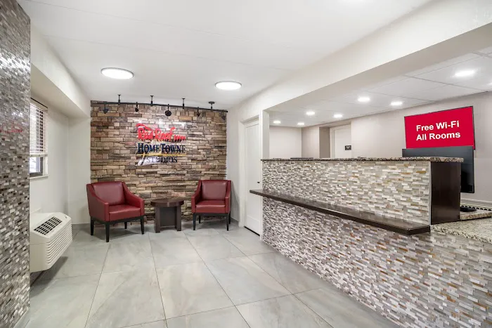 Red Roof Inn Greenville 4