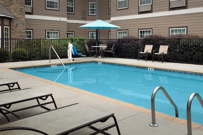 Staybridge Suites Greenville I-85 Woodruff Road by IHG 4