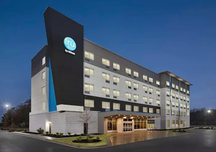 Tru by Hilton Greenville Woodruff Road 4