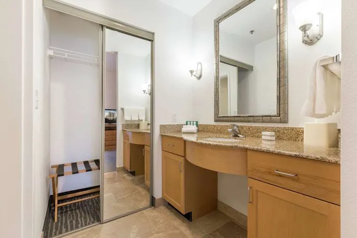 Homewood Suites by Hilton Greenville 4
