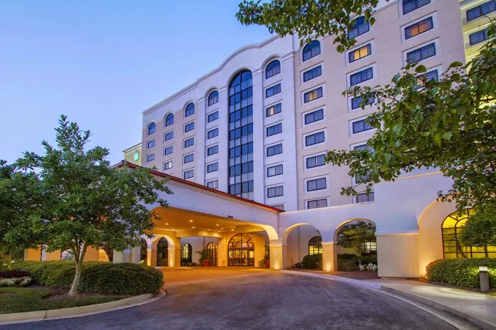 Embassy Suites by Hilton Greenville Golf Resort & Conference Center 4
