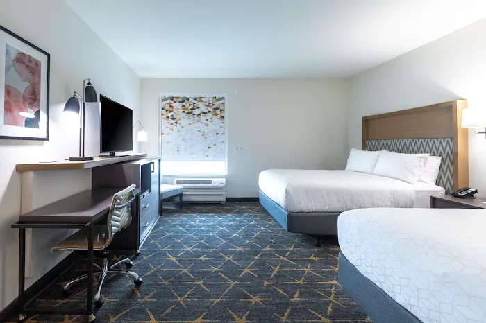 Holiday Inn Greenville - Woodruff Road by IHG 4