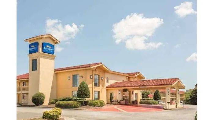Baymont by Wyndham Greenville Woodruff Rd 4