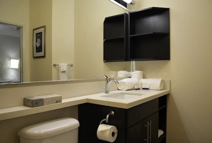 Candlewood Suites Greenville by IHG 4