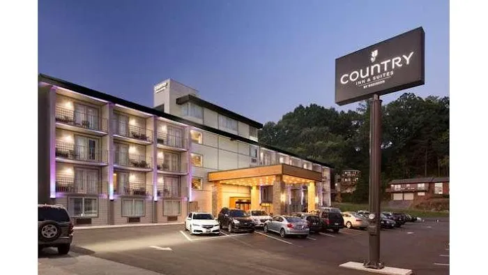 Country Inn & Suites by Radisson, Gatlinburg, TN 4