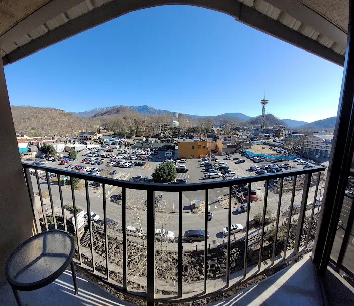 Edgewater Hotel and Conference Center Gatlinburg 4