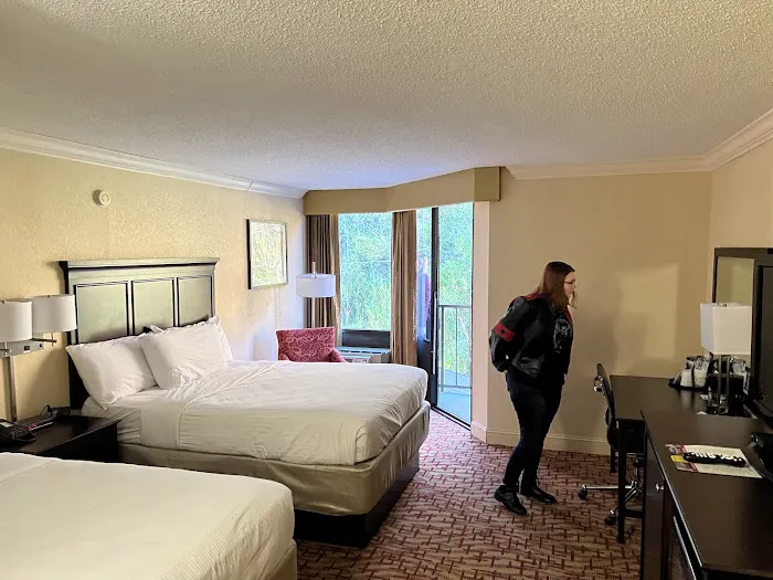 Edgewater Hotel and Conference Center Gatlinburg 4