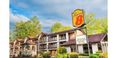 Super 8 by Wyndham Downtown Gatlinburg at Convention Center