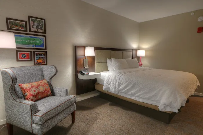 Hampton Inn Gatlinburg Historic Nature Trail 4