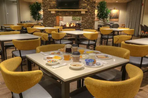 Fairfield Inn & Suites Gatlinburg Downtown 4