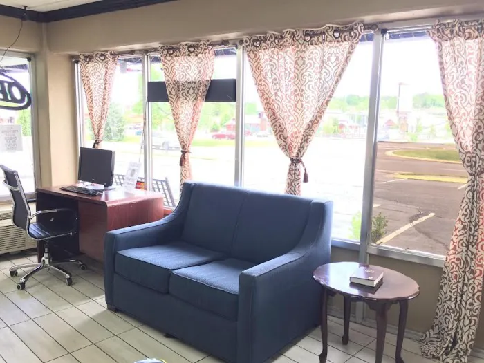 Bear Mount Inn & Suites 4
