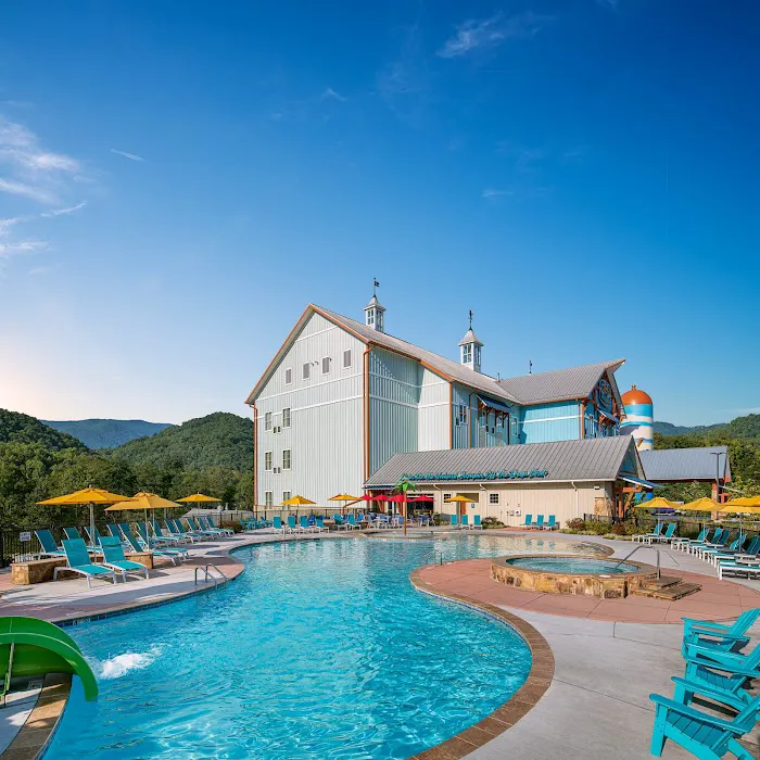 Camp Margaritaville RV Resort & Lodge - Pigeon Forge 4