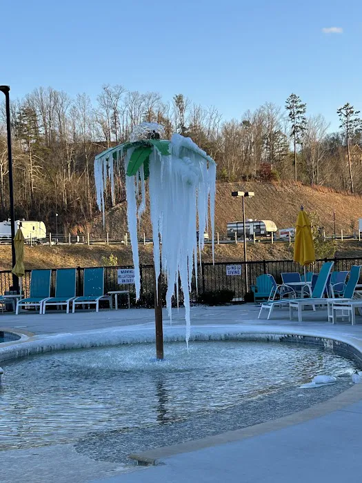 Camp Margaritaville RV Resort & Lodge - Pigeon Forge 4