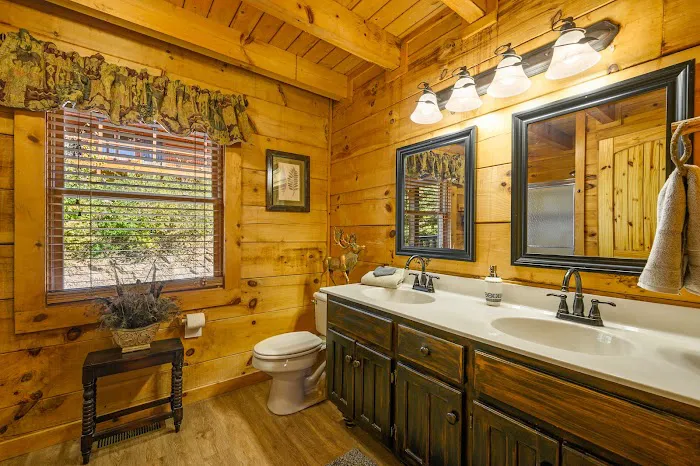 Ain't Moose Behavin Cabin Rental 4