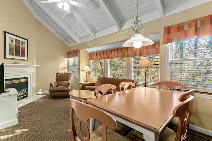 Sunrise Ridge Resort 4